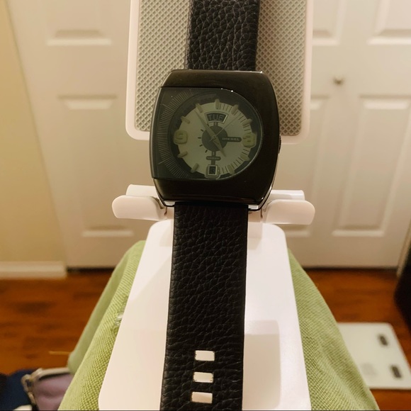 DIESEL watch DZ1133 - Picture 8 of 11